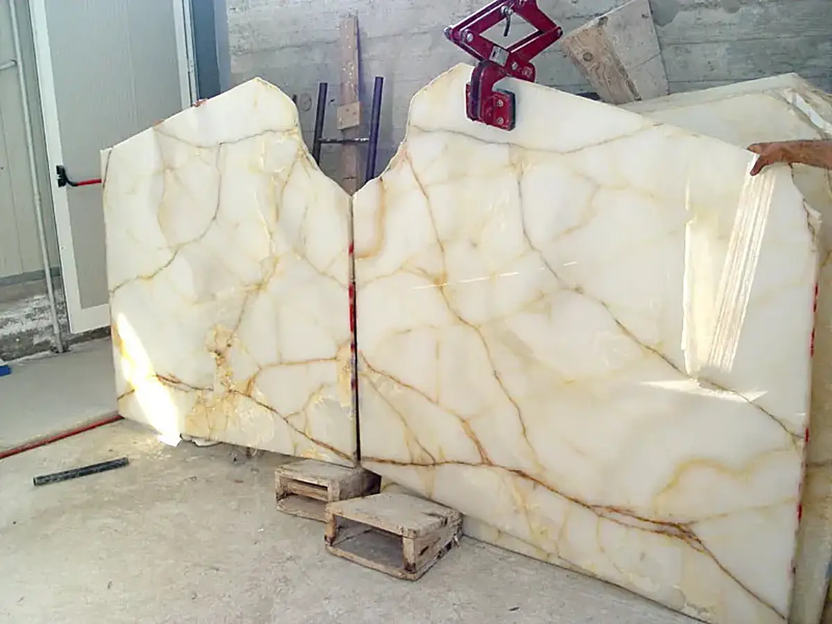 Onice Bianco Onyx, Plattenoberfläche – Marmi di Carrara – beige, elfenbein (15)