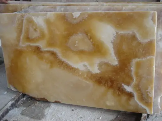 Onice Crema ónix, superficie de losa – Marmi di Carrara – gris, marrón (1)