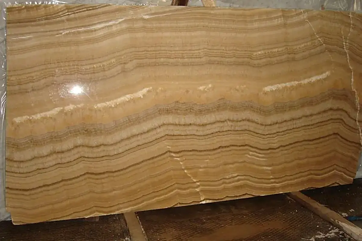 Onice Miele ónix, superficie de losa – Marmi di Carrara – dorado, marrón (10)