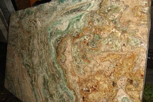 Onice Smeraldo ónix, superficie de losa – Marmi di Carrara – antracita, verde (3)