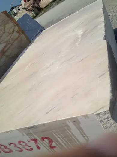 Palissandro Classico Extra mármol, superficie de losa – Marmi di Carrara – marfil, gris (1)