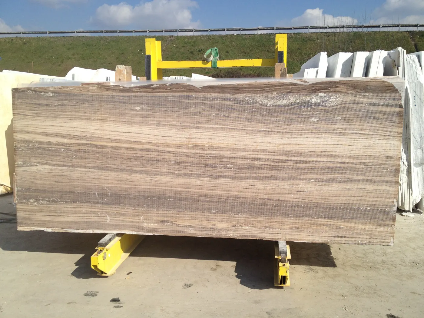 Palissandro Oniciato Marmor, Plattenoberfläche – Marmi di Carrara – beige, grau (2)
