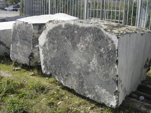 Portoro marbre, bloc de carrière – Marmi di Carrara – gris, vert (28)