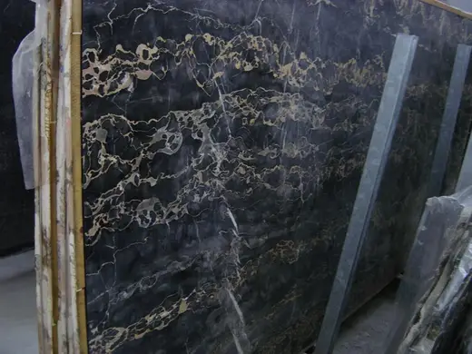 Portoro marbre, surface de dalle – Marmi di Carrara – anthracite, noir (42)