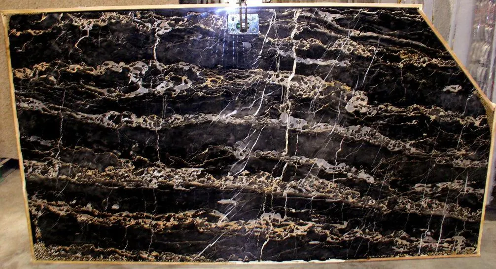 Portoro marmo, superficie di lastra – Marmi di Carrara – nero, antracite (43)