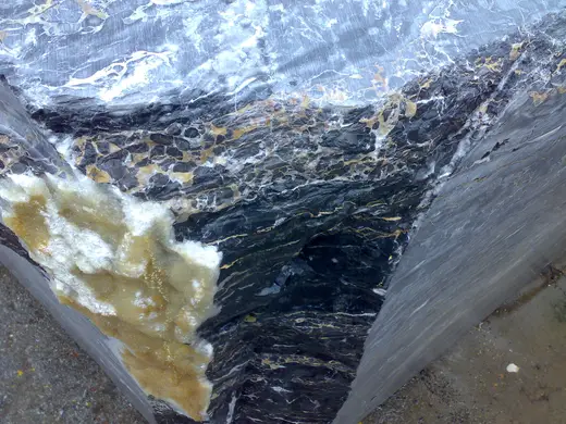 Portoro marbre, bloc de carrière – Marmi di Carrara – vert, gris clair (8)