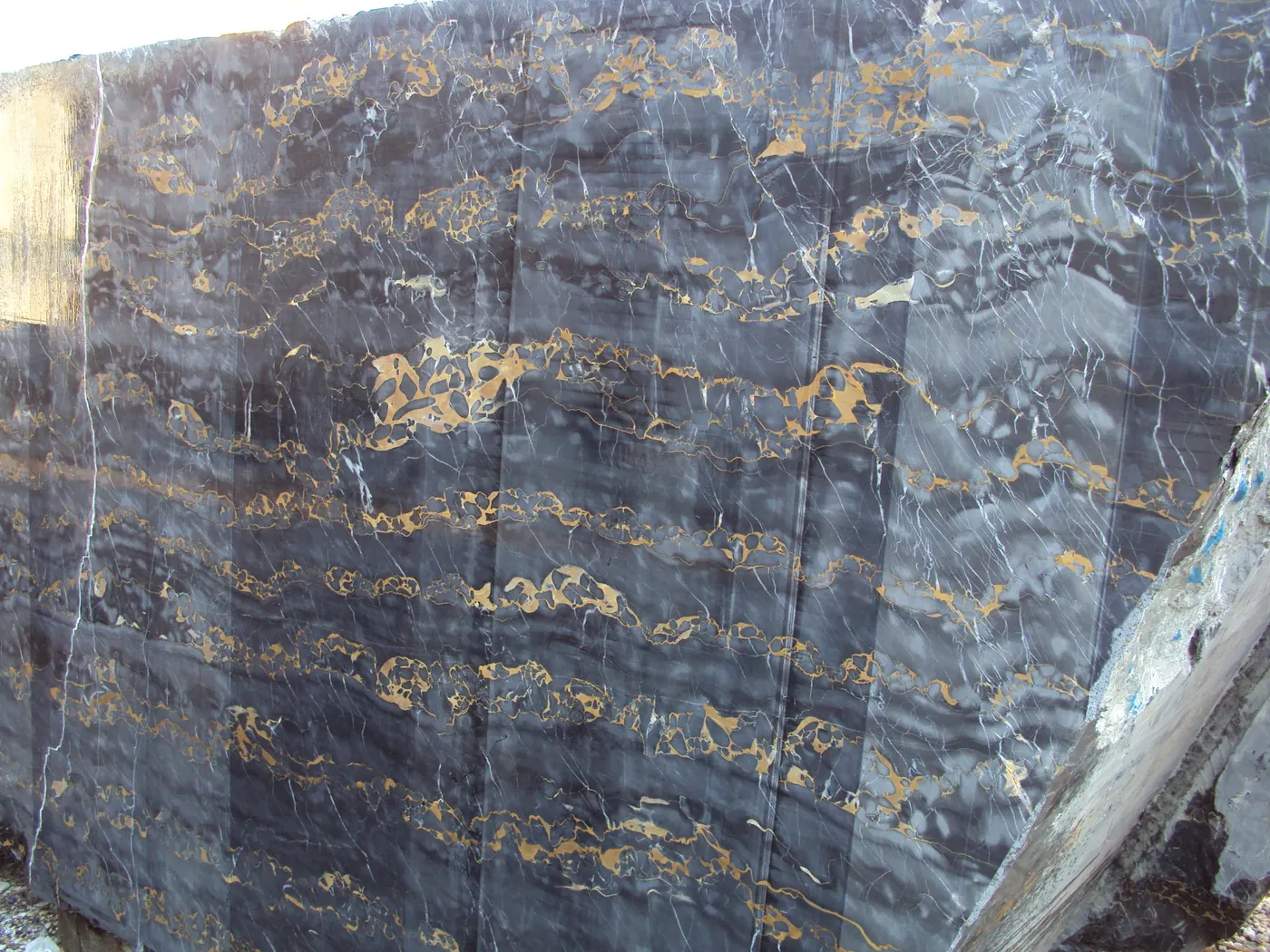 Portoro Extra marble slab surface – Marmi di Carrara – grey, green (1)