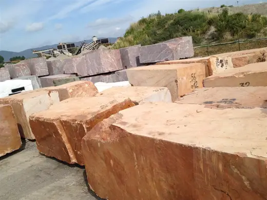 Rosso Damasco marble quarry block – Marmi di Carrara – brown, beige (21)