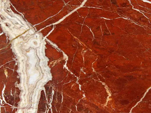 Rosso Diaspro marmo, superficie di lastra – Marmi di Carrara – rosso ruggine, avorio (2)