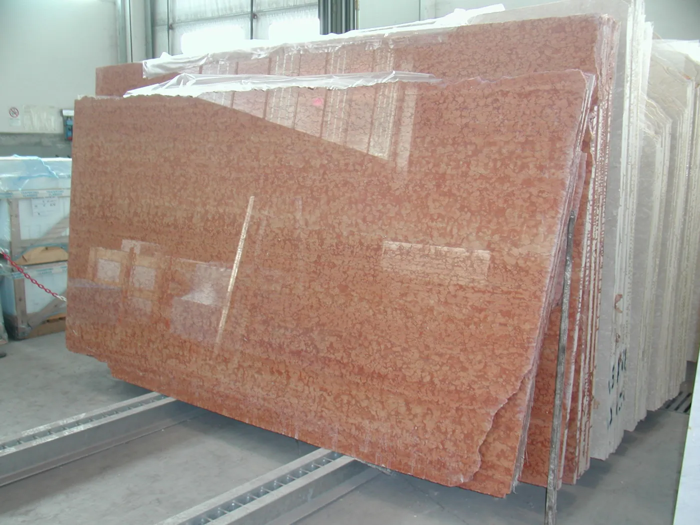 Rosso Verona известняк, поверхность плиты – Marmi di Carrara – серый, светло-серый (4)