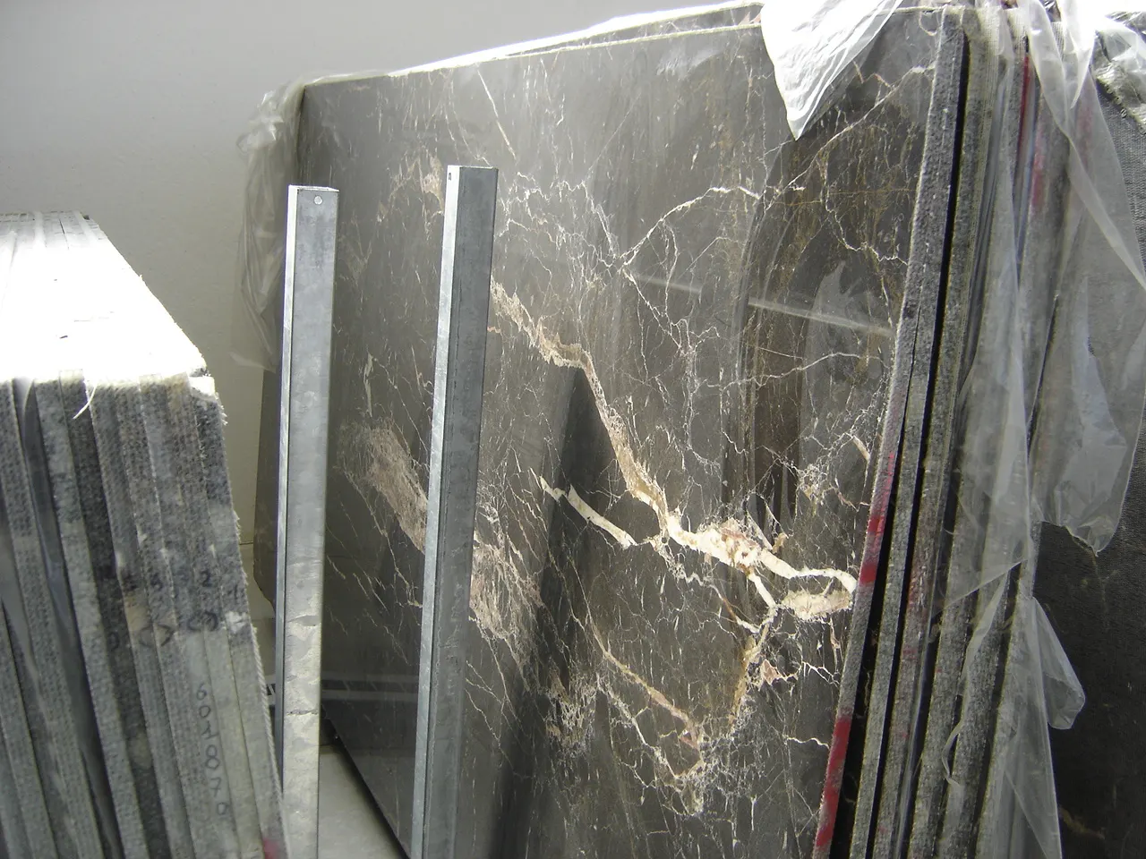 Saint Laurent marmo, superficie di lastra – Marmi di Carrara – verde, grigio (2)