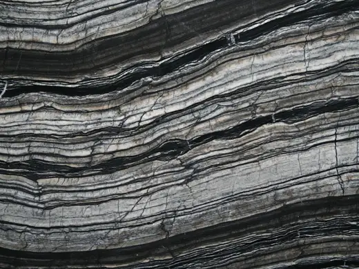 Silver Wave marbre, surface de dalle – Marmi di Carrara – gris, noir (2)