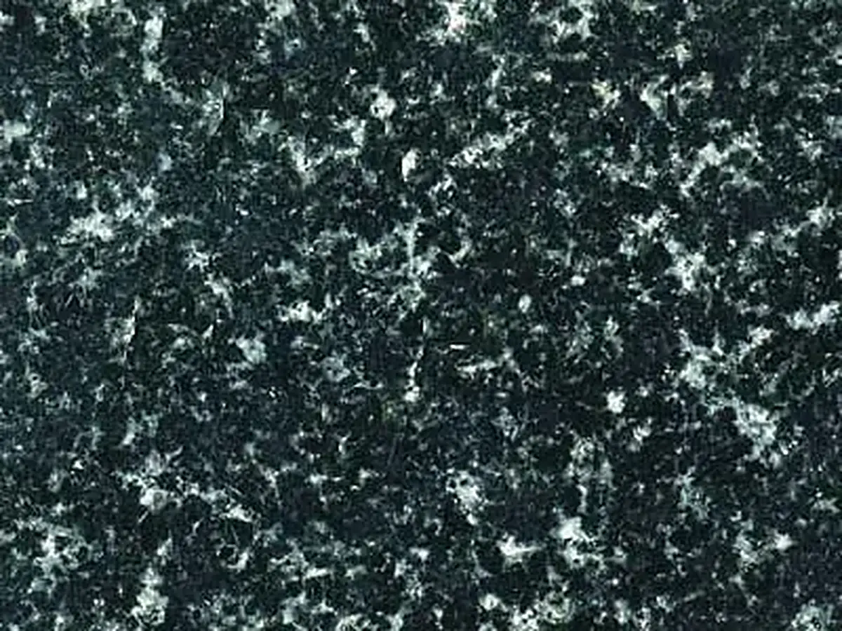 Sluknov Rozany гранит, полированный образец – Marmi di Carrara – чёрный, антрацитовый (1)