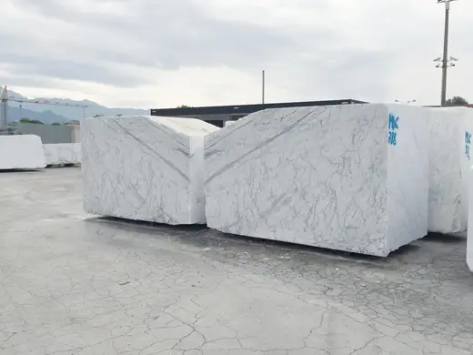 Statuarietto marmo, superficie di lastra – Marmi di Carrara – grigio chiaro, bianco (11)