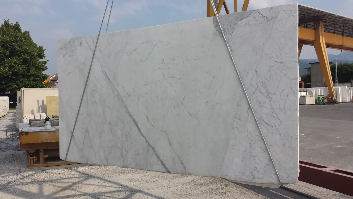 Statuarietto mármol, superficie de losa – Marmi di Carrara – gris, gris claro (37)