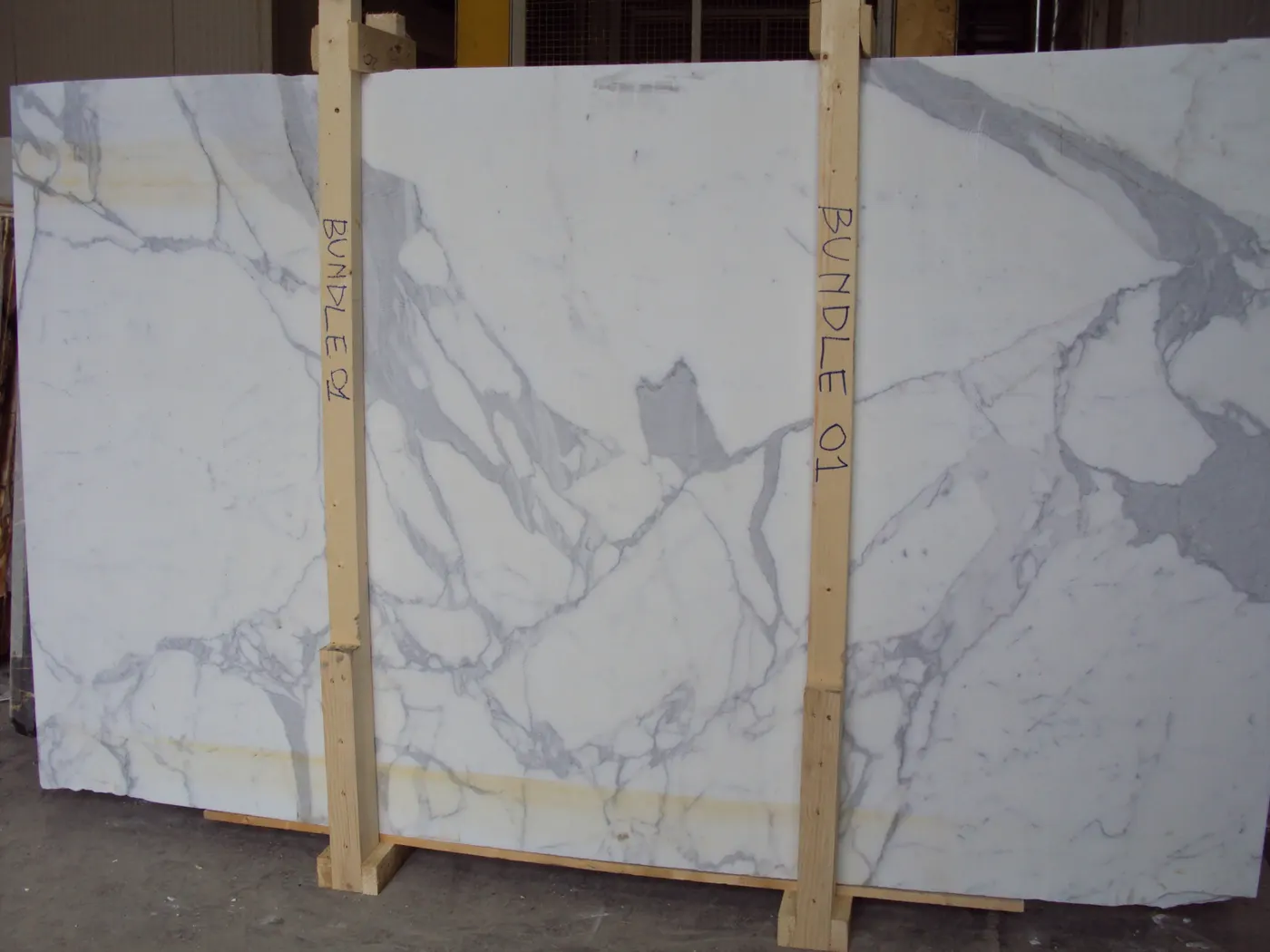 Statuario marbre, surface de dalle – Marmi di Carrara – gris, gris clair (25)