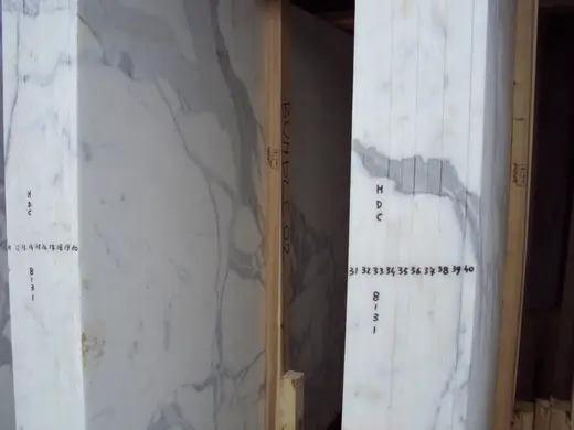 Statuario marbre, surface de dalle – Marmi di Carrara – gris clair, gris (32)