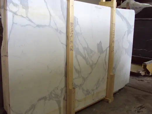 Statuario marbre, surface de dalle – Marmi di Carrara – vert, anthracite (38)
