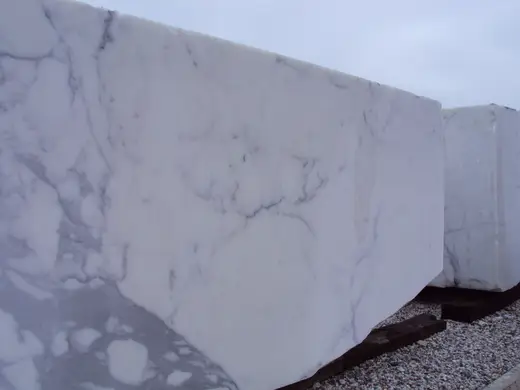 Statuario marbre, surface de dalle – Marmi di Carrara – gris, violet (42)