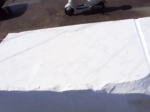 Statuario marbre, surface de dalle – Marmi di Carrara – blanc, anthracite (49)