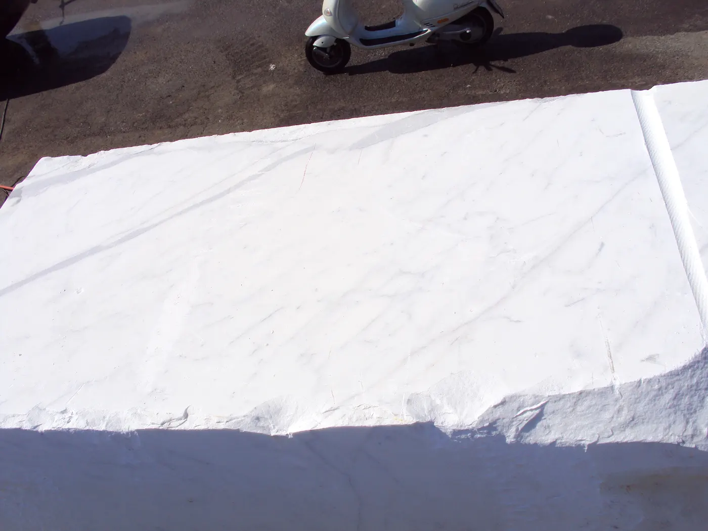 Statuario marble slab surface – Marmi di Carrara – white, charcoal (49)