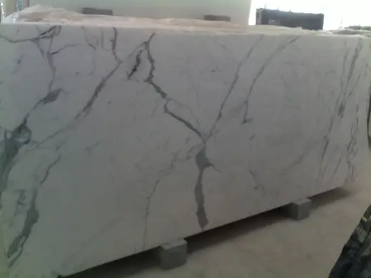 Statuario marbre, surface de dalle – Marmi di Carrara – vert, gris (54)