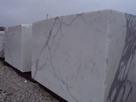 Statuario marble quarry block – Marmi di Carrara – grey, violet (59)