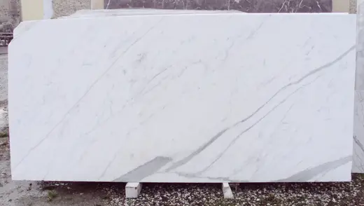 Statuario marble slab surface – Marmi di Carrara – ivory, white (67)