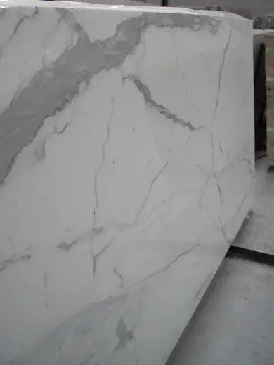 Statuario marble surface detail – Marmi di Carrara – grey, green (68)
