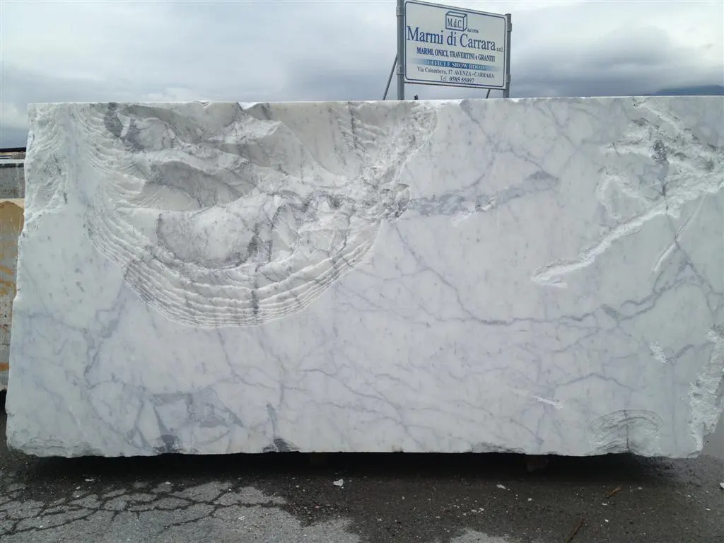 Statuario Marmor, Plattenoberfläche – Marmi di Carrara – hellgrau, anthrazit (79)