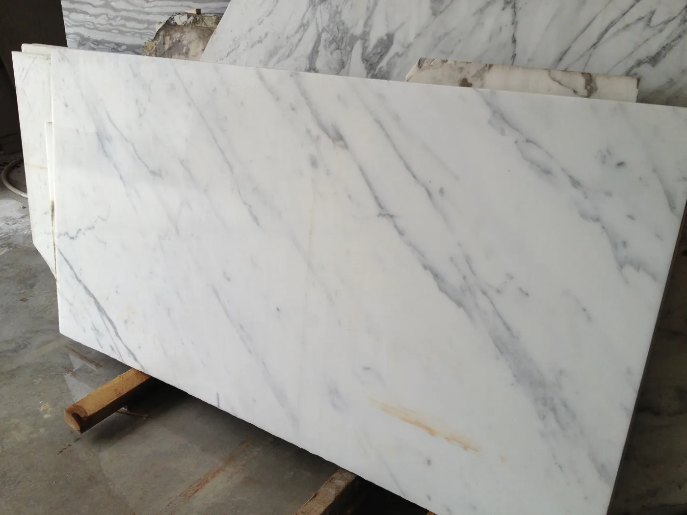 Statuario Extra мрамор, поверхность плиты – Marmi di Carrara – светло-серый, серый (10)