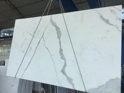 Statuario Extra marble slab surface – Marmi di Carrara – ivory, charcoal (23)