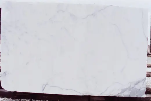 Statuario Extra marble quarry block – Marmi di Carrara – ivory, grey (33)