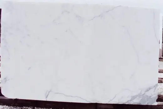 Statuario Extra marble quarry block – Marmi di Carrara – ivory, grey (56)