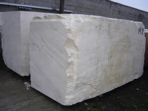 Travertino травертин, поверхность плиты – Marmi di Carrara – серый, чёрный (8)