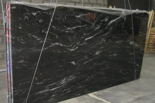 Tundra Red Marmor, Plattenoberfläche – Marmi di Carrara – schwarz, grau (2)
