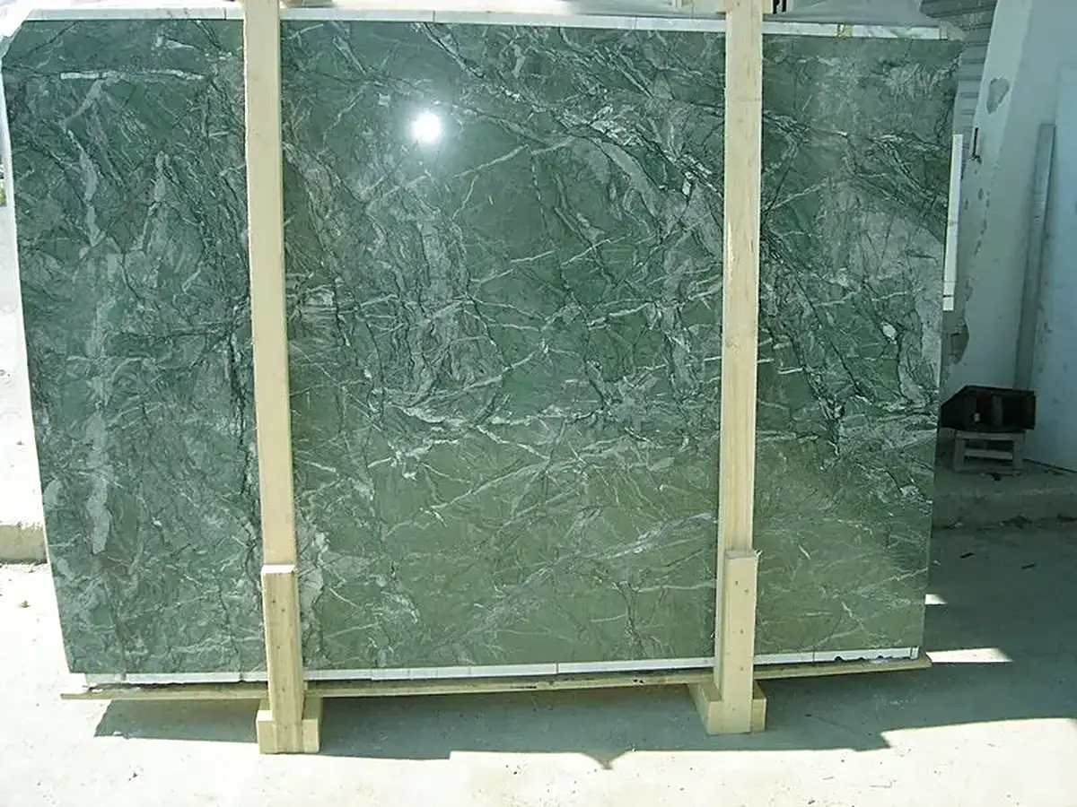 Verde Malachite мрамор, поверхность плиты – Marmi di Carrara – зелёный, серый (1)
